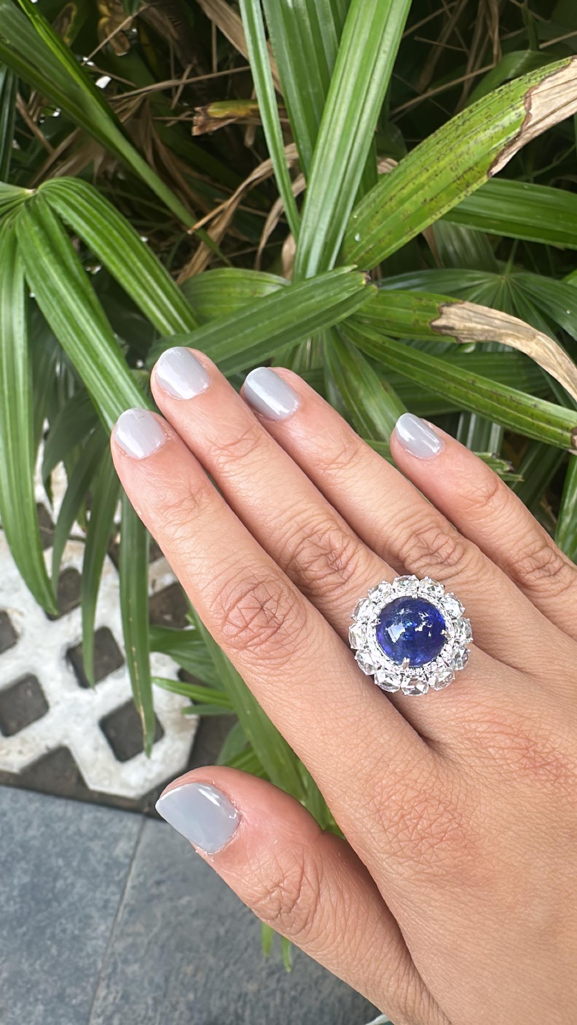 Anello da cocktail in oro 18 carati, tanzanite cabochon da 9,66 carati e diamanti taglio rosa in vendita 4