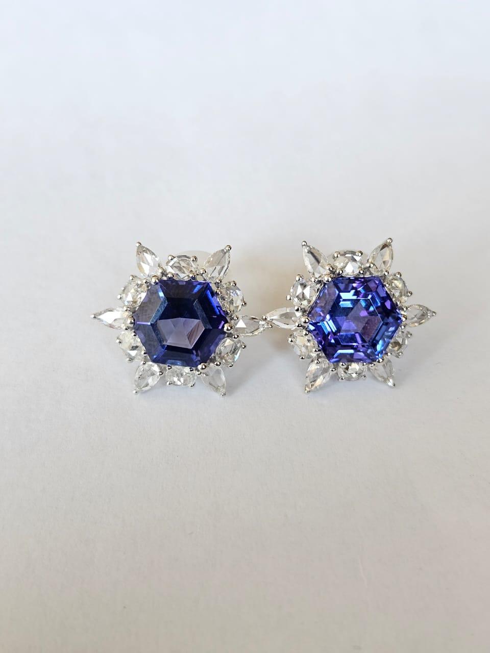 Women's or Men's Set in 18K Gold, 9.83 carat Hexagon Tanzanites & Rose Cut Diamonds Stud Earrings For Sale