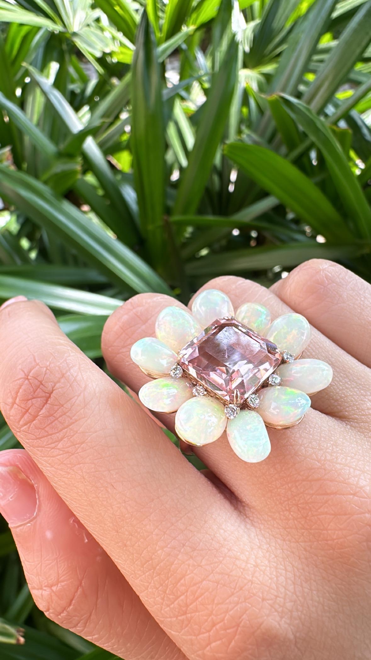 Set in 18K Gold, 9.87 carats Tourmaline, Ethiopian Opal & Diamonds Cocktail Ring In New Condition For Sale In Hong Kong, HK