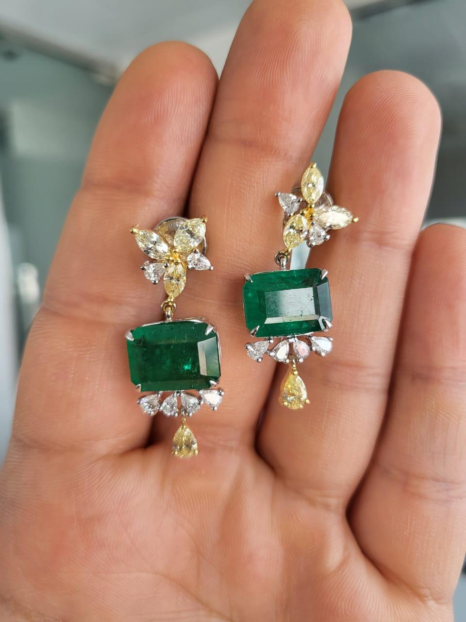 Set in 18k Gold, 9.88 Carats, Zambian Emerald & Yellow Diamonds Dangle Earrings For Sale 1