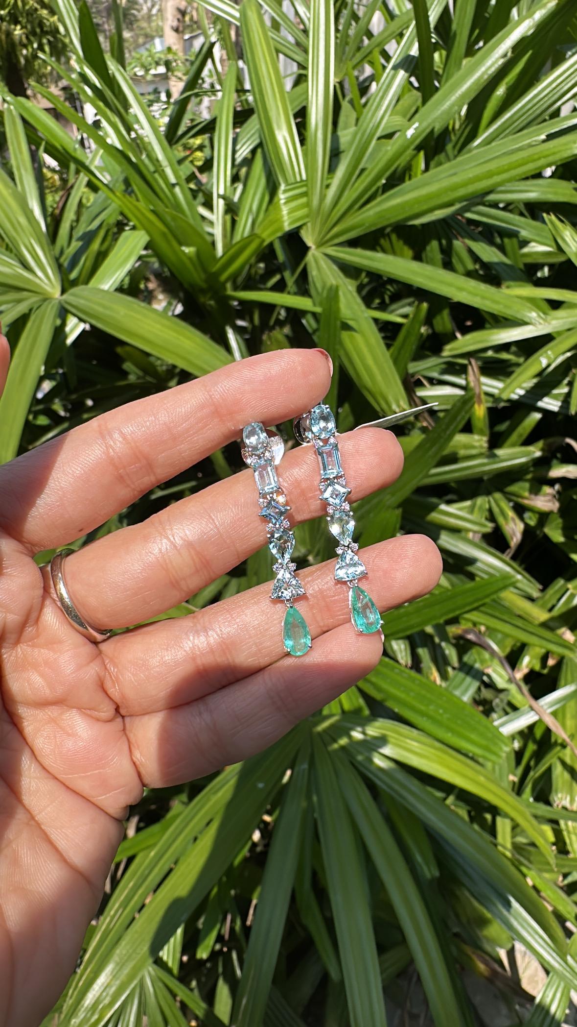 Set in 18K Gold, Aquamarine, Colombian Emeralds & Diamonds Chandelier Earrings For Sale 1