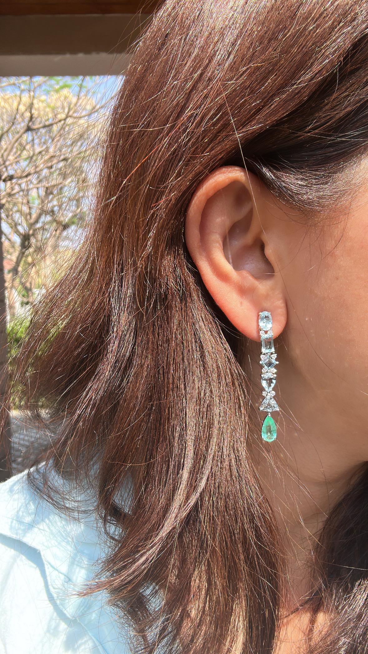 Set in 18K Gold, Aquamarine, Colombian Emeralds & Diamonds Chandelier Earrings For Sale 2
