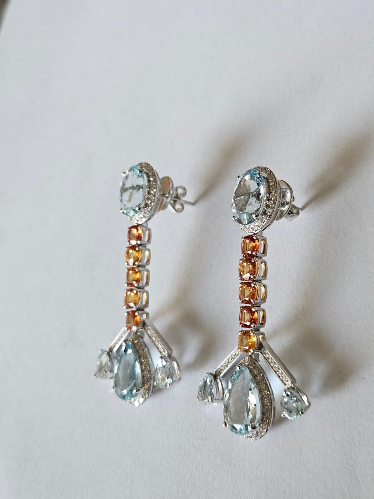 Taglio rotondo Orecchini pendenti in oro 18 carati, acquamarine, zaffiri gialli e diamanti in vendita