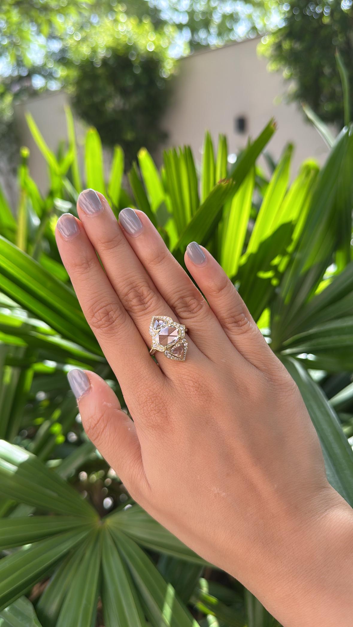 Set in 18K Gold, Art Deco style, 4.29 carats Rose Cut Diamonds Engagement Ring in vendita 5