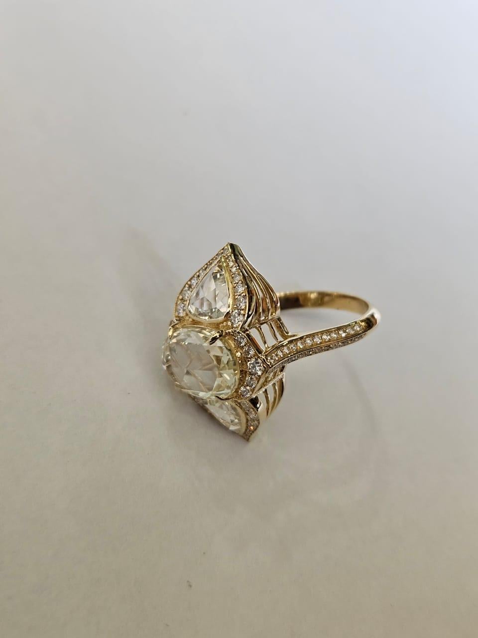 Set in 18K Gold, Art Deco style, 4.29 carats Rose Cut Diamonds Engagement Ring In condizioni Nuovo in vendita a Hong Kong, HK