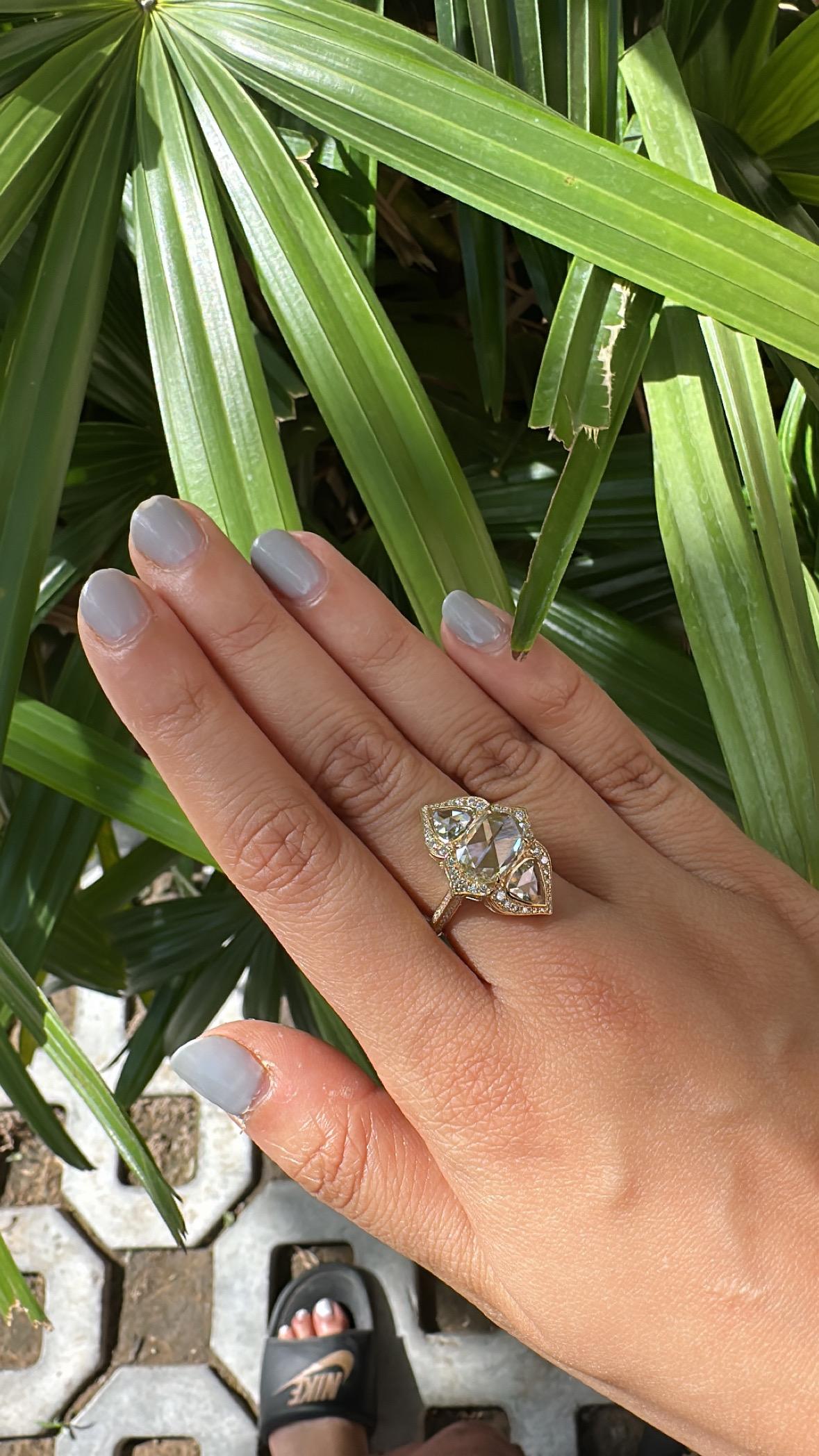 Set in 18K Gold, Art Deco style, 4.29 carats Rose Cut Diamonds Engagement Ring in vendita 2