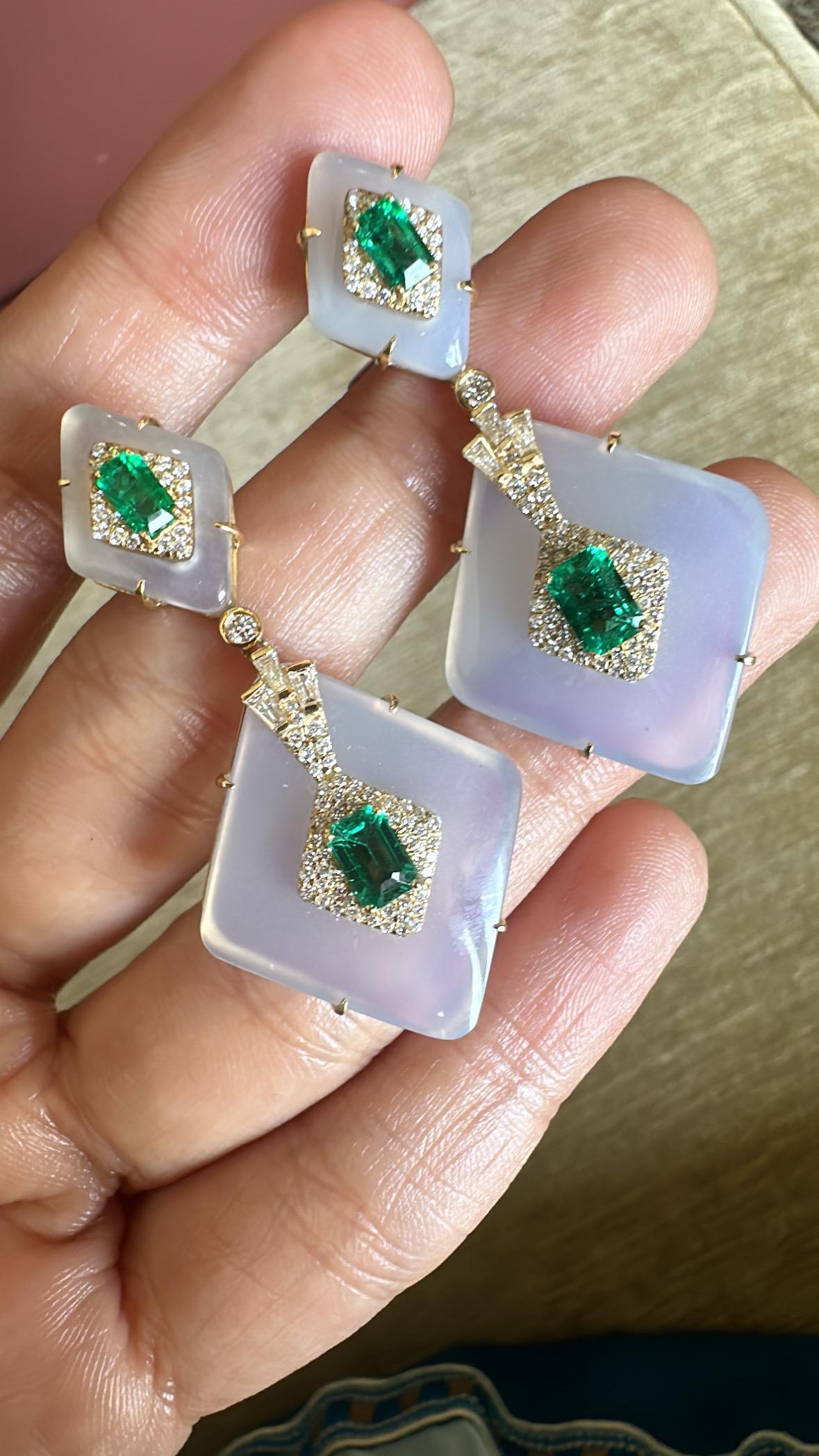 Set in 18K Gold, Art Deco style, Emerald, Rock Crystal & Diamond Dangle Earrings For Sale 3