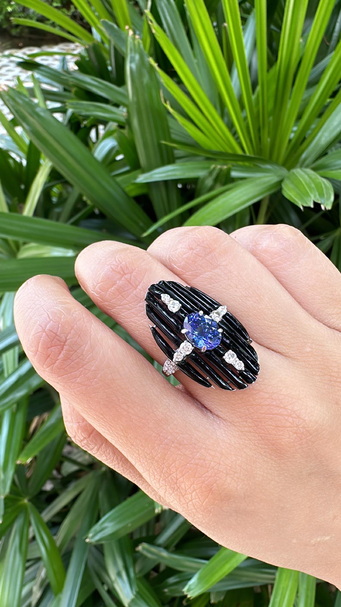 Bague cocktail en or 18 carats, style Art déco, Tanzanite, Onyx noir et diamants en vente 1