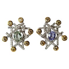 Pendientes de oro de 18 quilates, zafiro azul, zafiro verde y diamantes amarillos