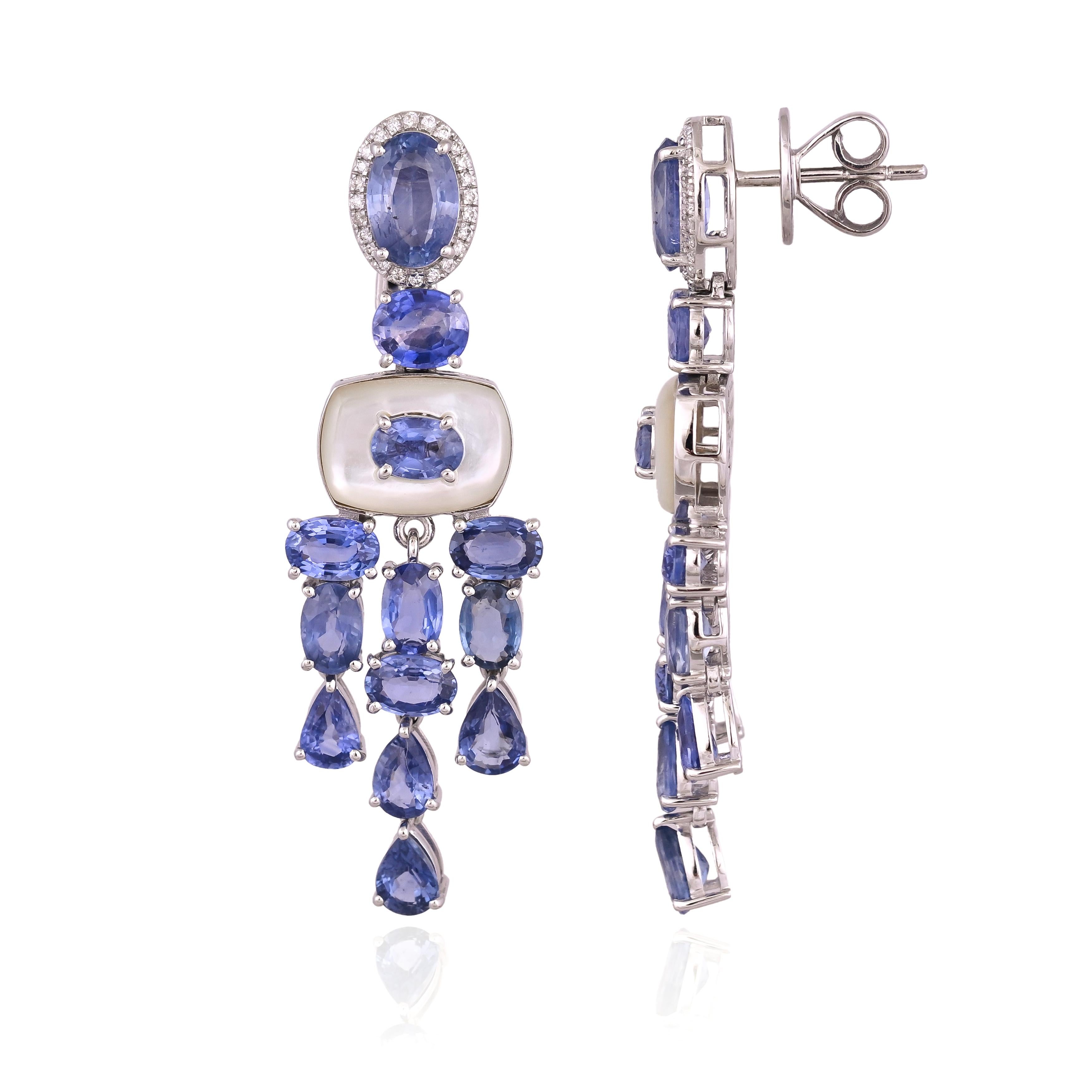 Kronleuchter-Ohrringe aus 18 Karat Gold, blaue Saphire, Perlmutt und Diamanten im Angebot 6