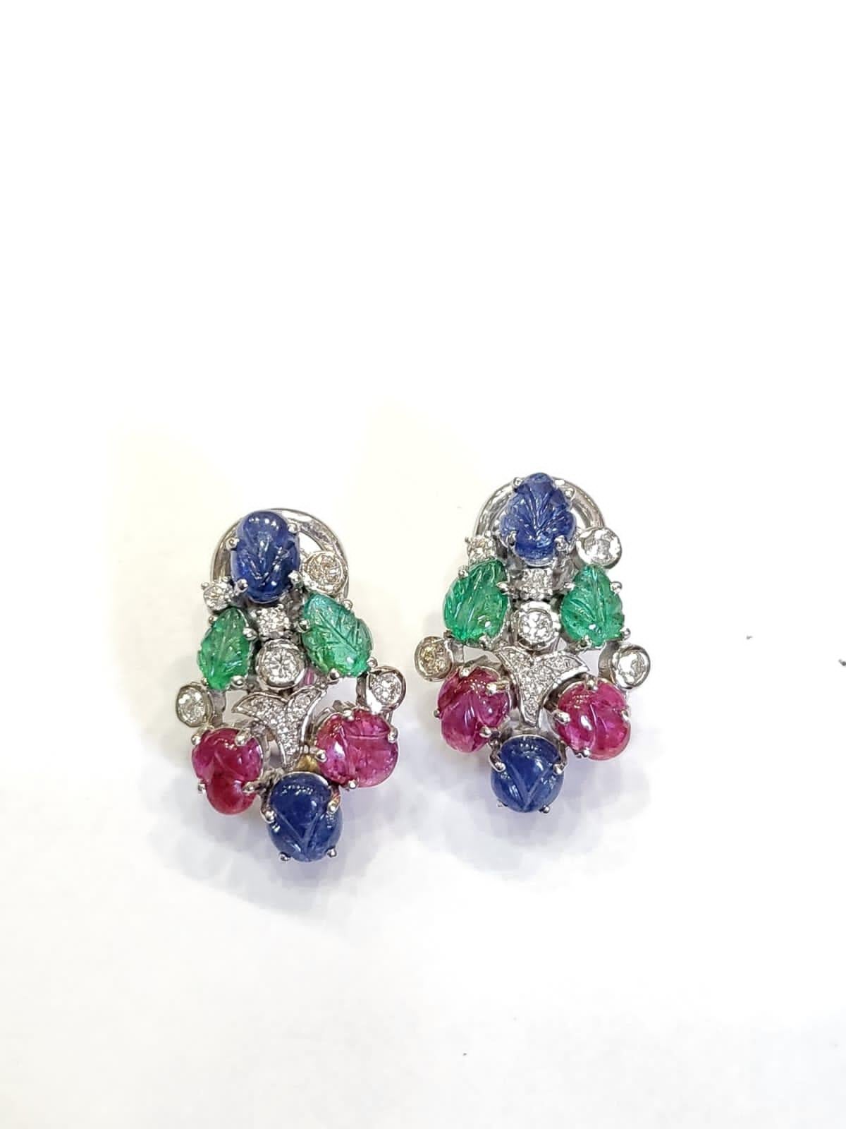 Round Cut Set in 18k Gold, Carved Blue Sapphire, Emerald & Ruby Tutti-Frutti Stud Earrings