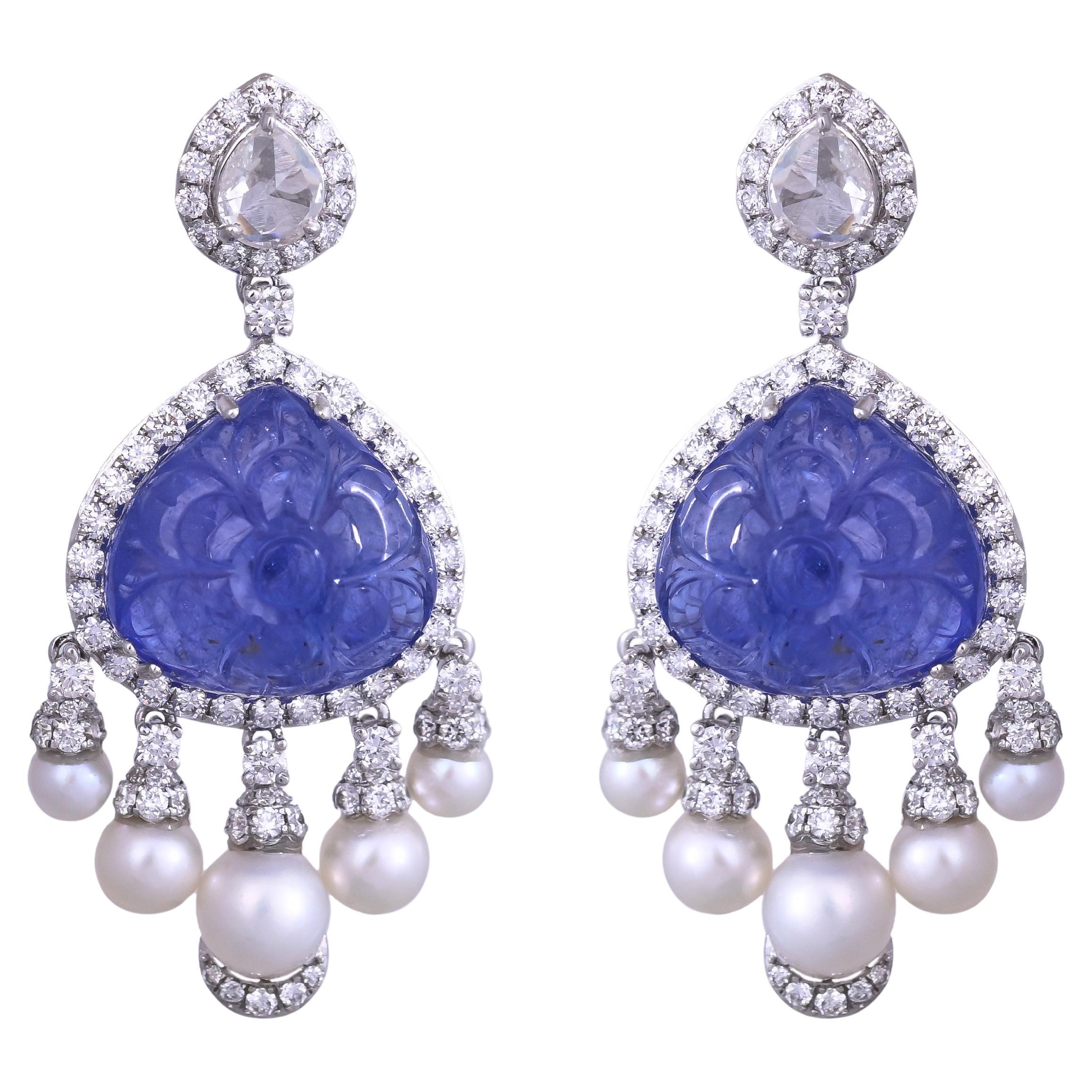 Boucles d'oreilles pendantes en or 18 carats, Tanzanite sculptée, perles d'eau douce et diamants