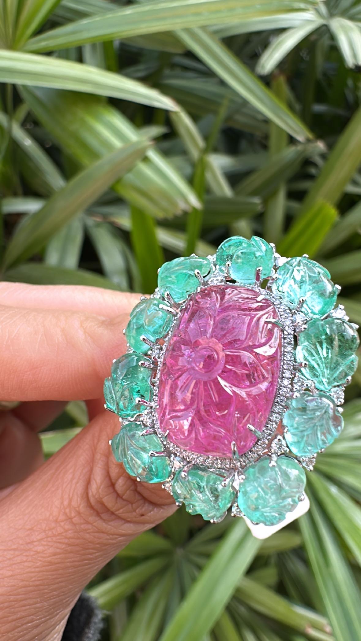 Engastado en Oro de 18K, Turmalina tallada, Esmeraldas y Diamantes Anillo de Cóctel 2