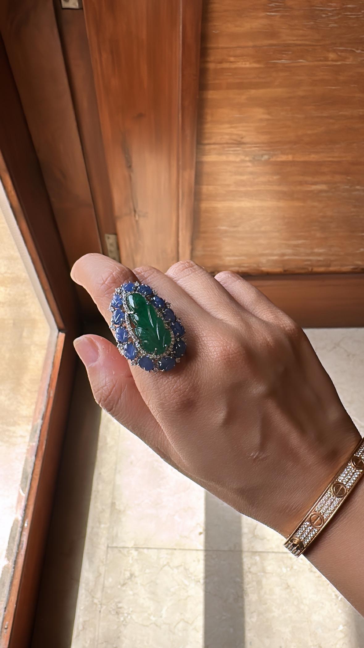 Women's or Men's Set in 18K Gold, carved Zambian Emerald, Blue Sapphires & Diamonds Cocktail Ring For Sale