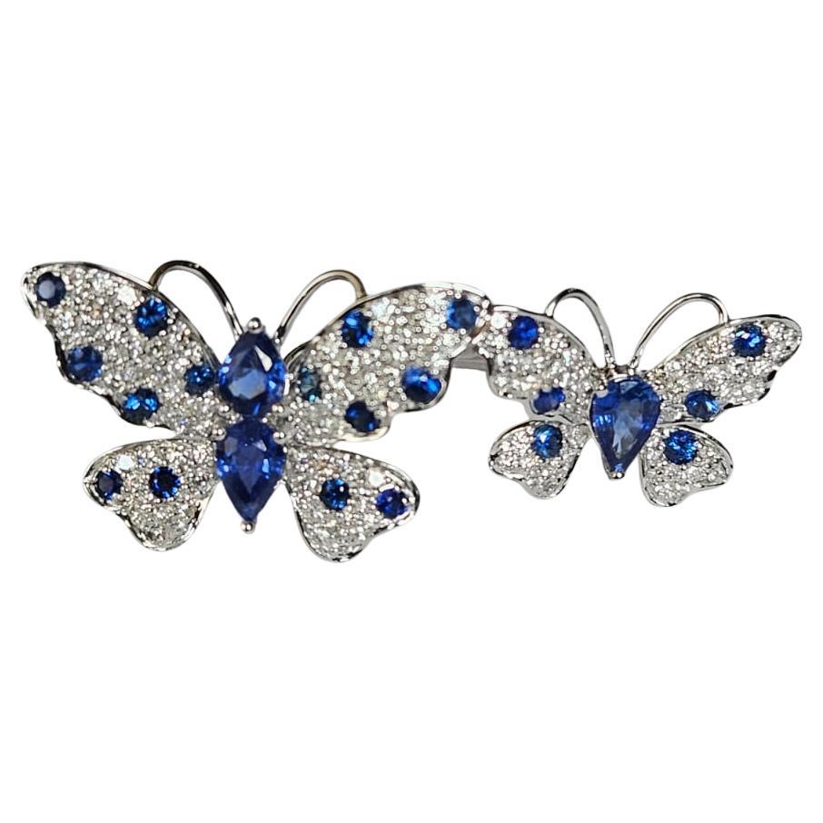 Bague cocktail "papillon" en or 18 carats, saphirs bleus de Ceylan et diamants