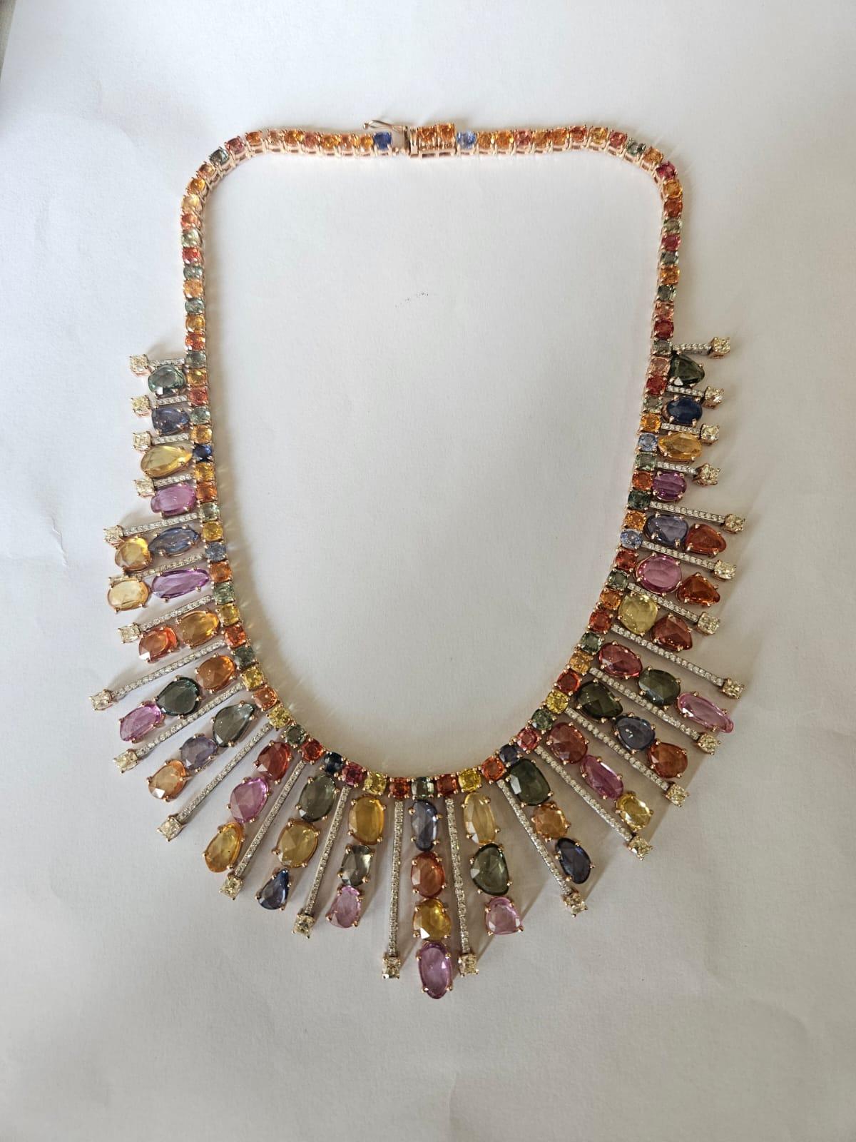 Collier et boucles d'oreilles en or 18 carats, saphirs multiples de Ceylan et diamants A Link en vente 4