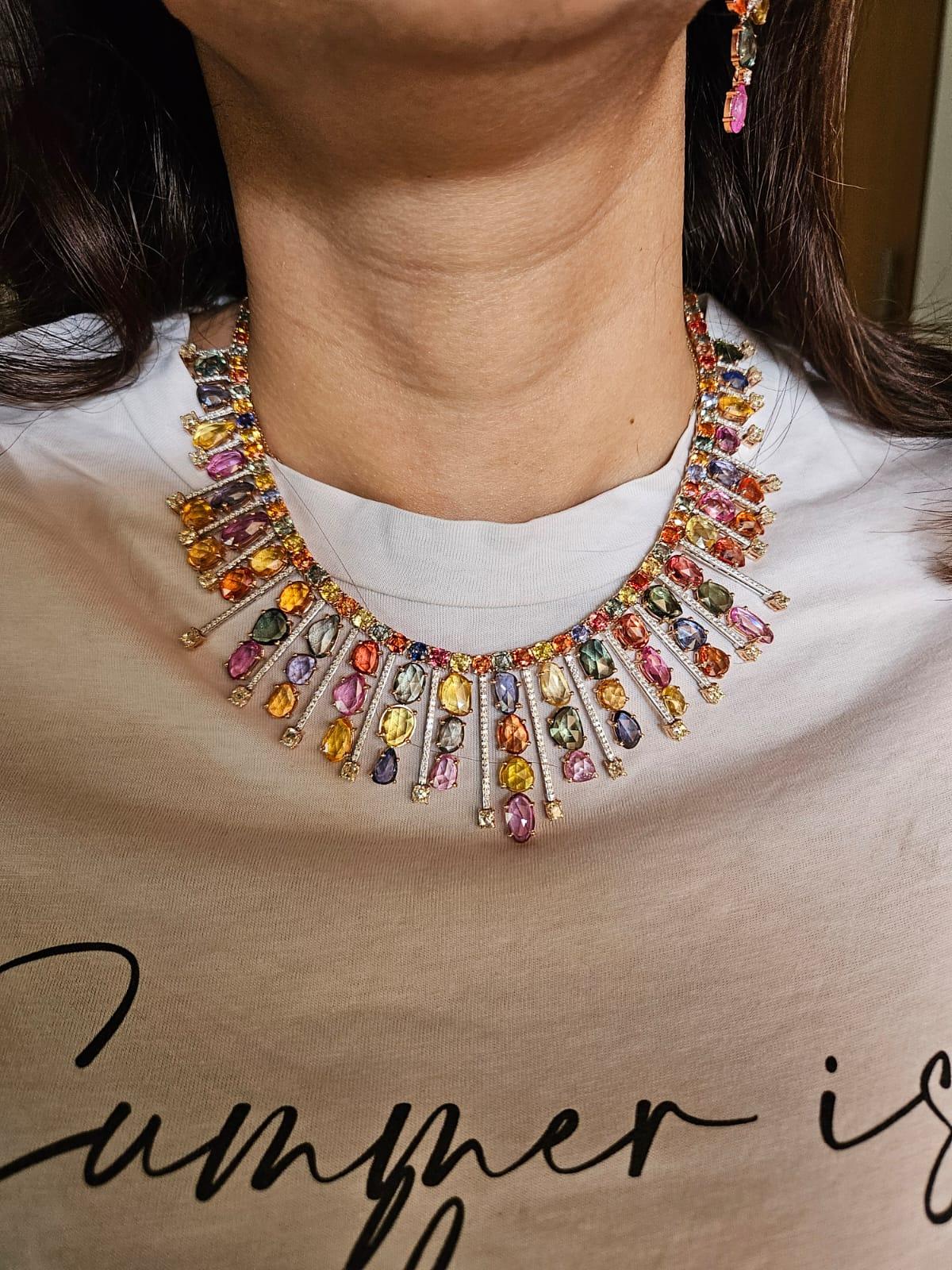 Collier et boucles d'oreilles en or 18 carats, saphirs multiples de Ceylan et diamants A Link en vente 6