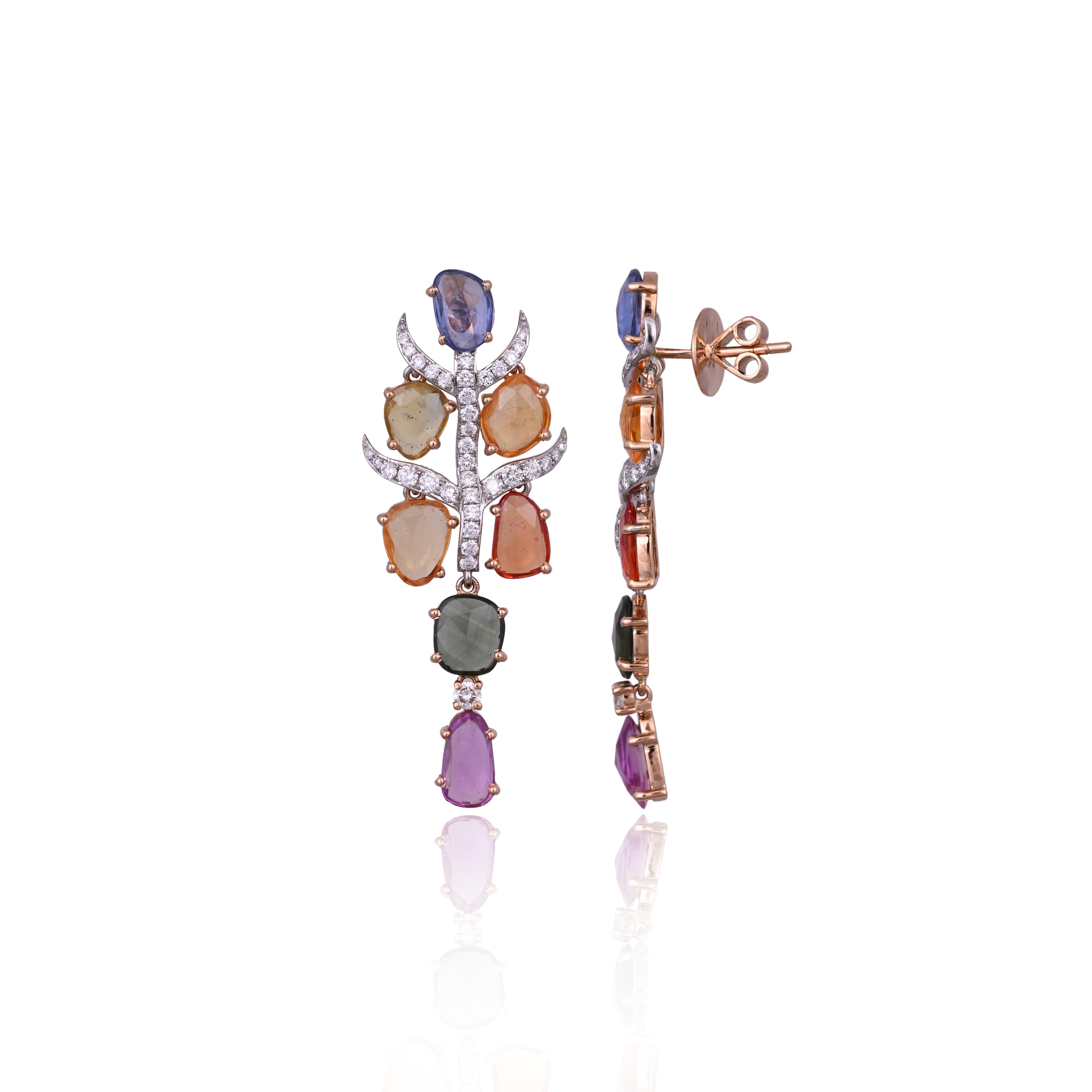 Collier et boucles d'oreilles en or 18 carats, saphirs multiples de Ceylan et diamants A Link Neuf - En vente à Hong Kong, HK