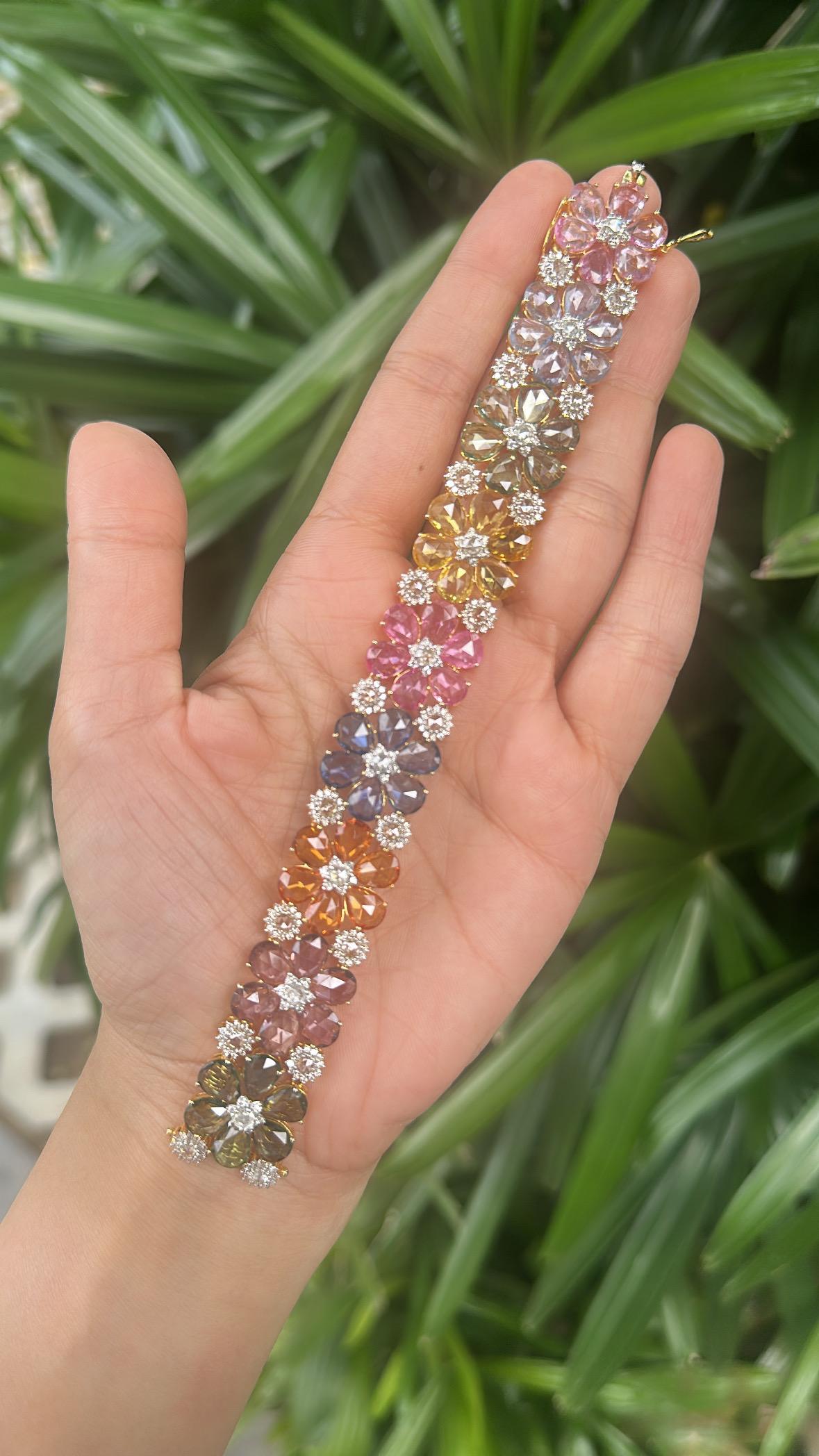 Modernes Armband aus 18 Karat Gold, Ceylon-Multisaphiren und Diamanten im Rosenschliff im Angebot 6