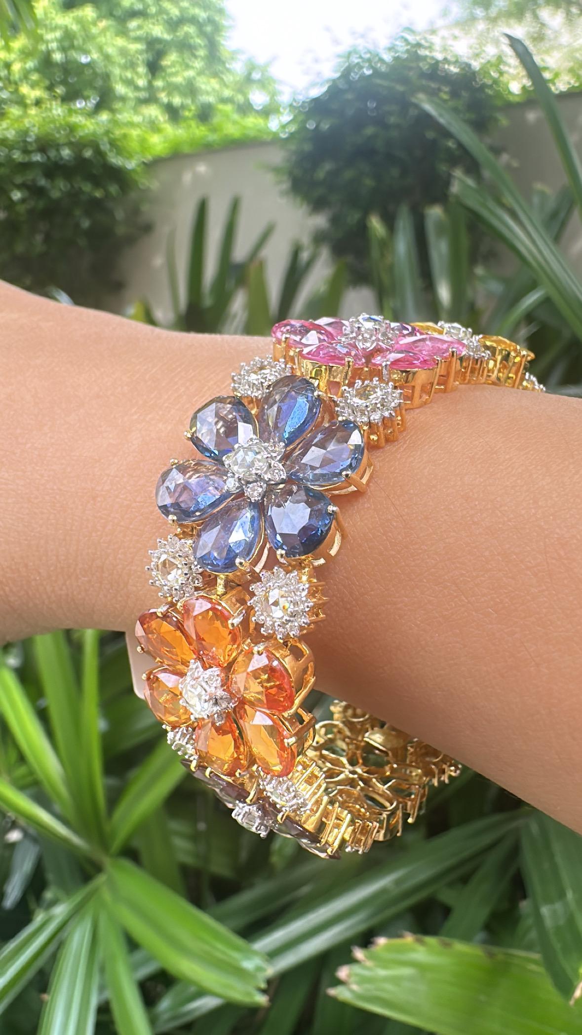 Modernes Armband aus 18 Karat Gold, Ceylon-Multisaphiren und Diamanten im Rosenschliff im Angebot 3