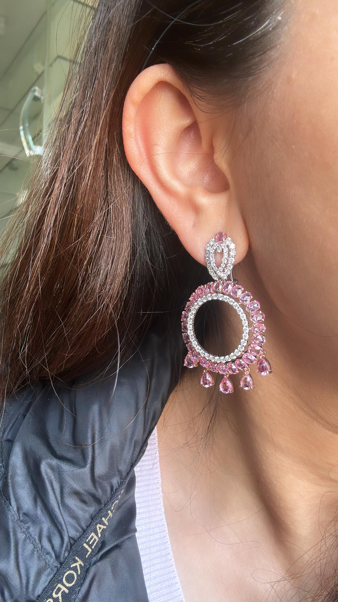 Set in 18K Gold, Ceylon Pink Sapphire Rose Cuts & Diamonds Chandelier Earrings For Sale 1