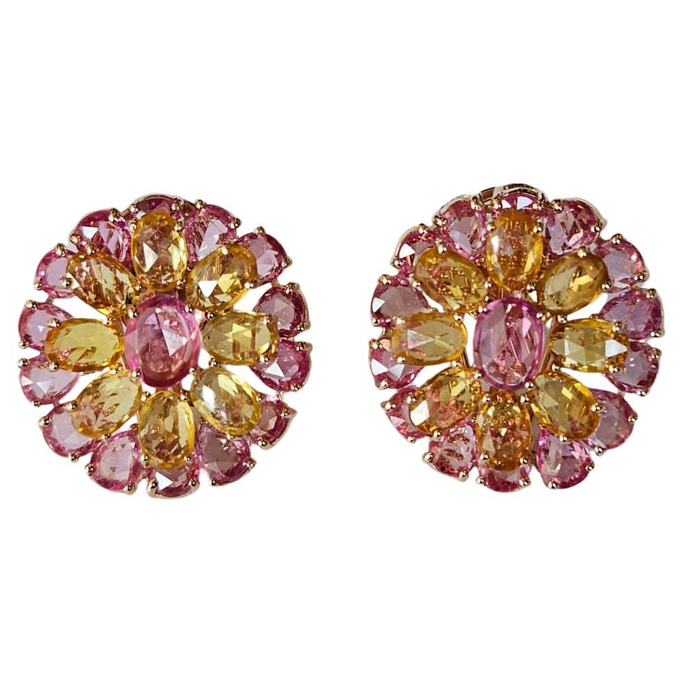 Clous d'oreilles en or 18 carats, saphirs roses de Ceylan et saphirs jaunes taille rose en vente