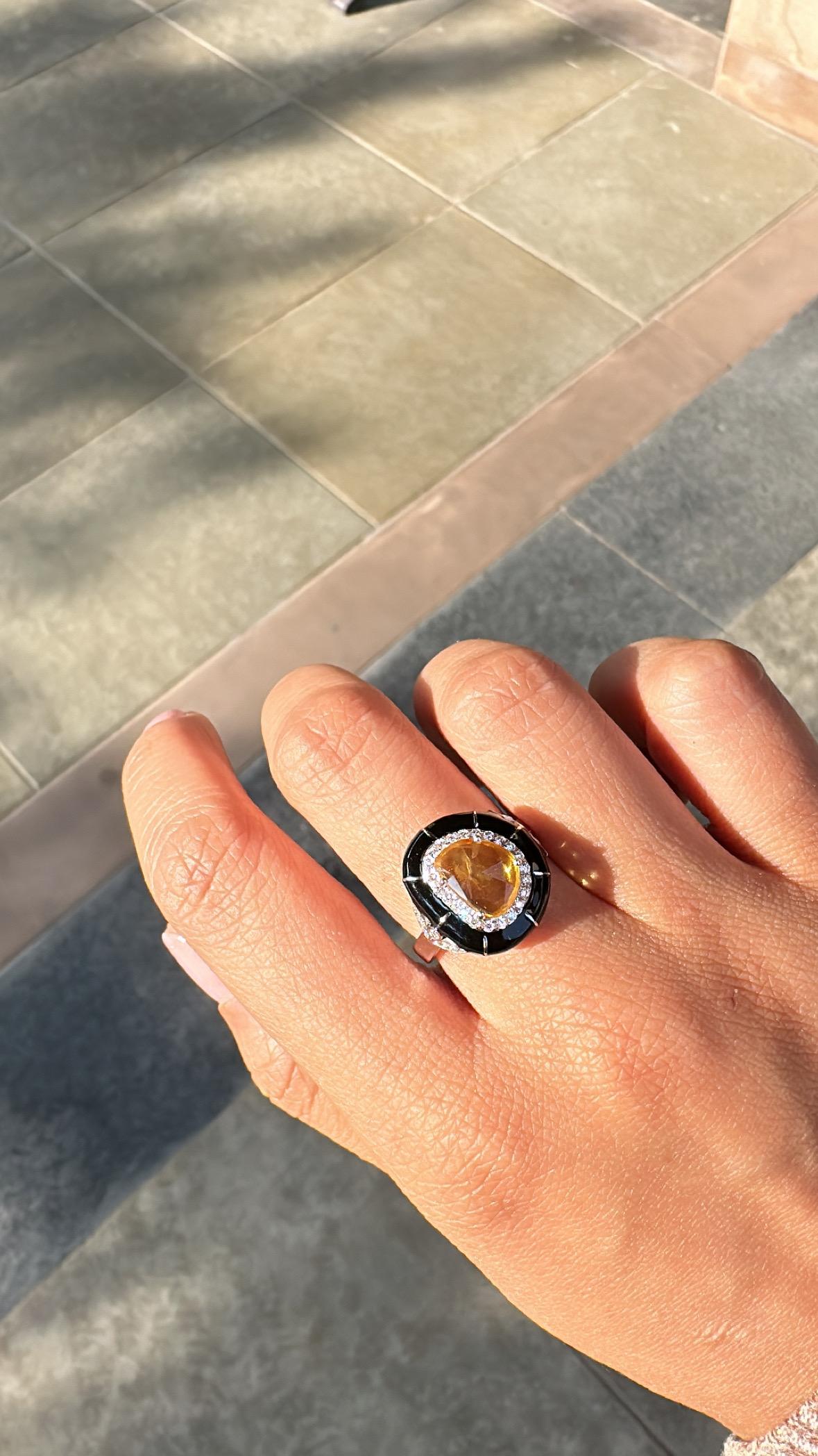 Set in 18K Gold, Ceylon Yellow Sapphire, Black Enamel & Diamonds Engagement Ring In New Condition For Sale In Hong Kong, HK