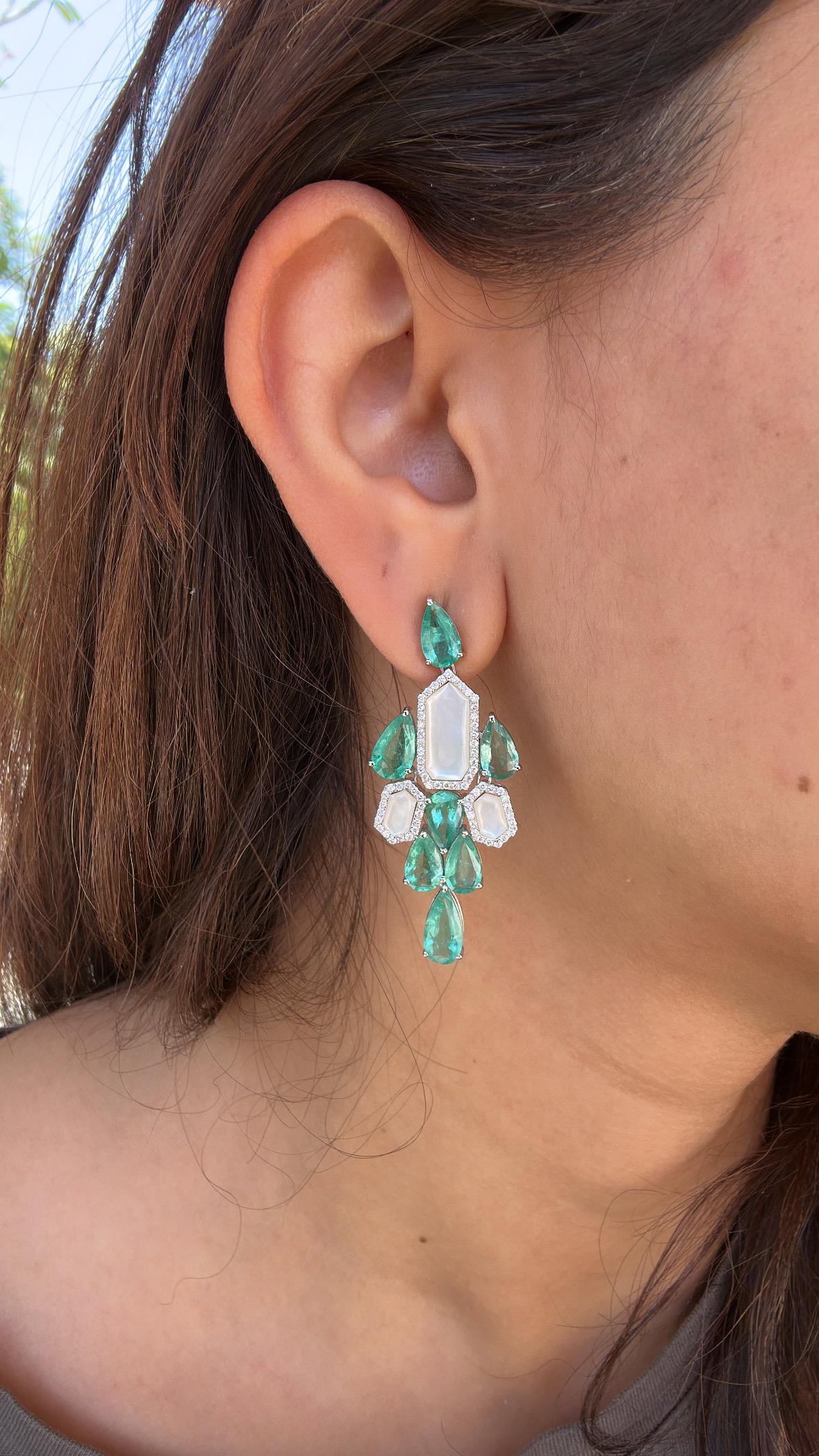 Set in 18K Gold, Colombian Emerald, Pearls & Diamonds Chandelier Earrings For Sale 5