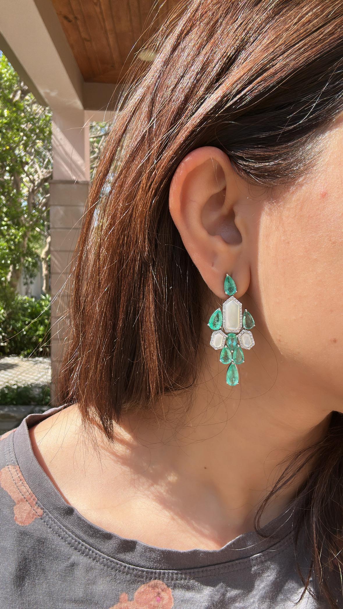 Set in 18K Gold, Colombian Emerald, Pearls & Diamonds Chandelier Earrings For Sale 3