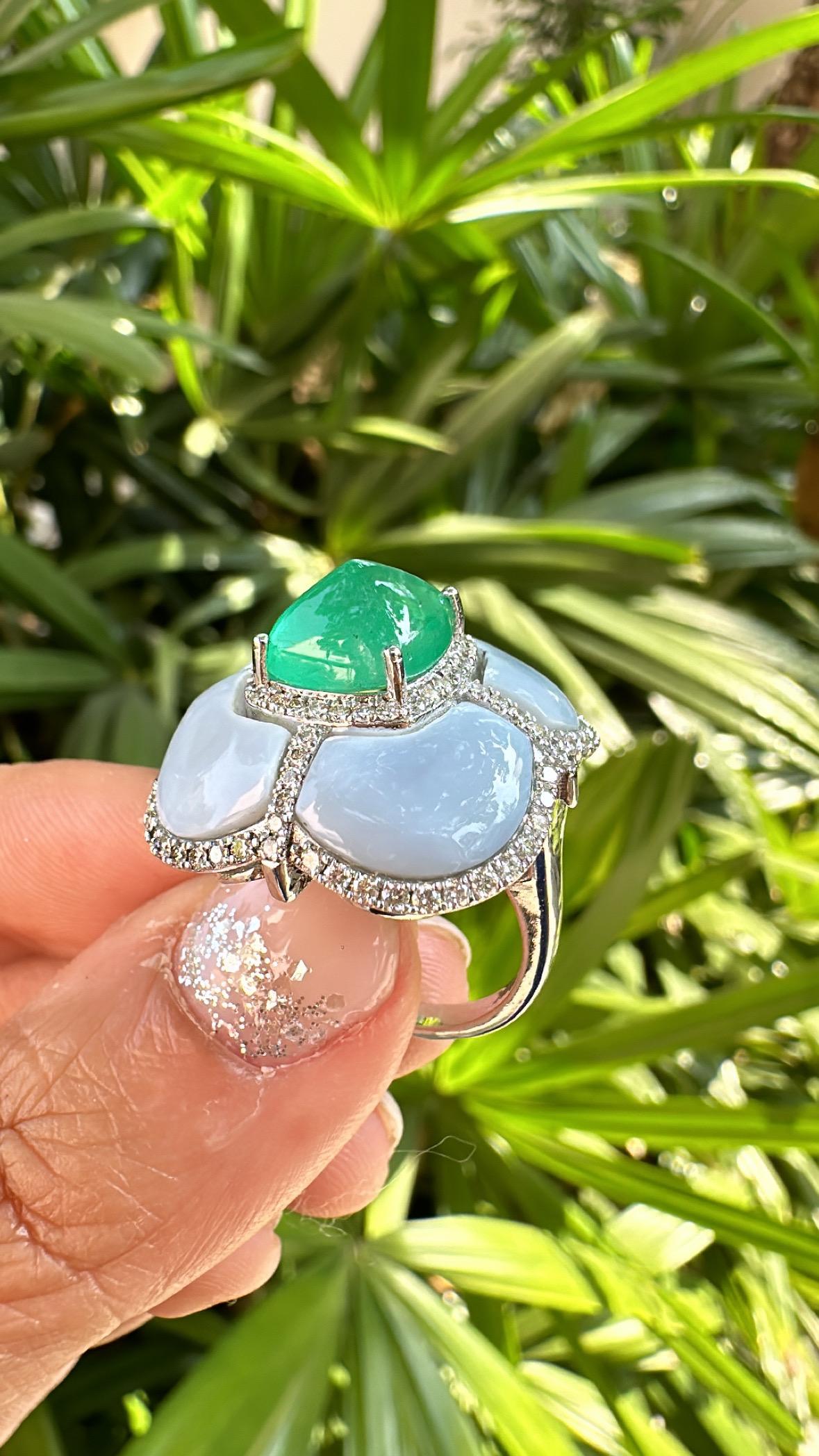 Women's or Men's Set in 18K Gold, Colombian Emerald Sugarloaf, Blue Opals & Diamonds Dome Ring