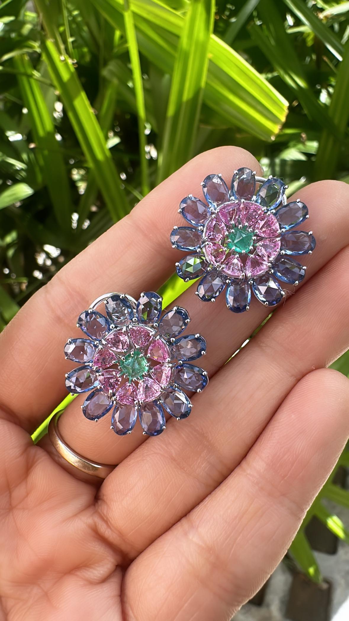 Set in 18K Gold, Colombian Emerald Sugarloaf & Multi Sapphires Stud Earrings For Sale 1