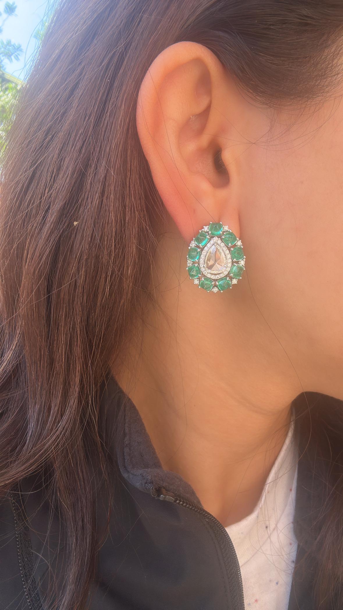 Set in 18K Gold, Colombian Emerald Sugarloafs & Rose Cut Diamonds Stud Earrings For Sale 1