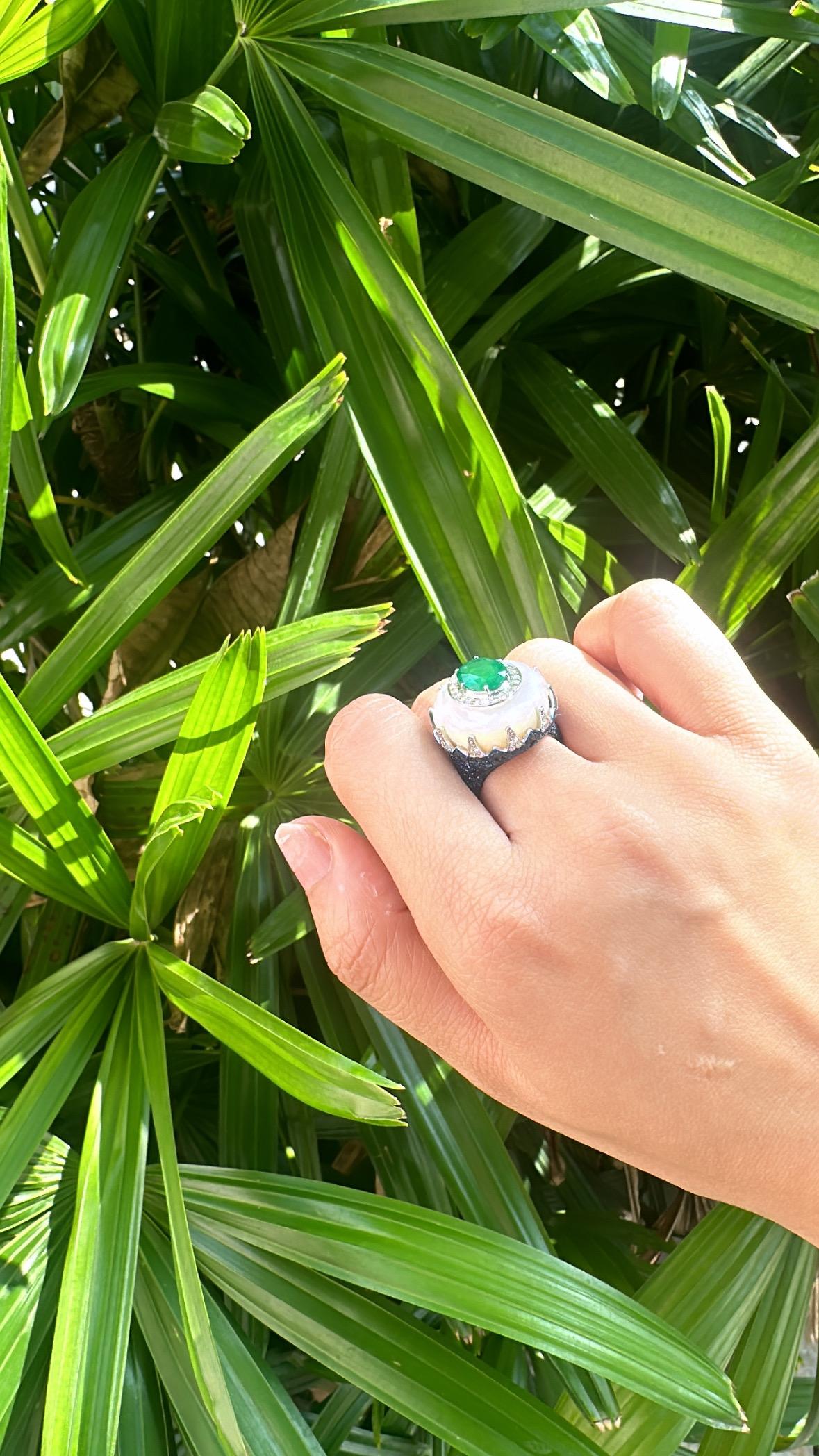 Set in 18K Gold, Emerald, Mother of Pearl, Blue Sapphire & Diamond Cocktail Ring For Sale 4