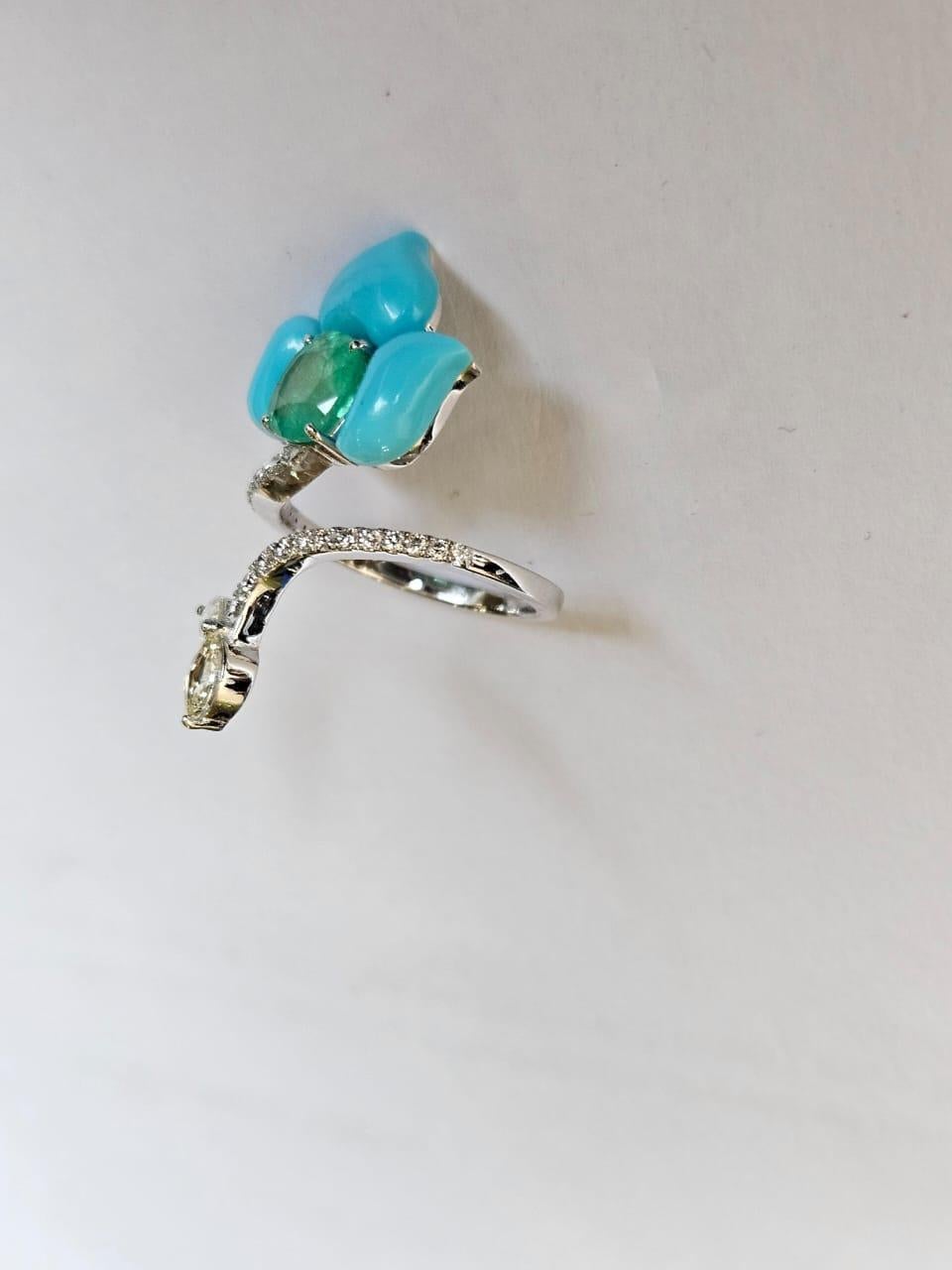 Cocktailring aus 18 Karat Gold, Smaragd, Türkis und Diamanten im Rosenschliff für Damen oder Herren im Angebot