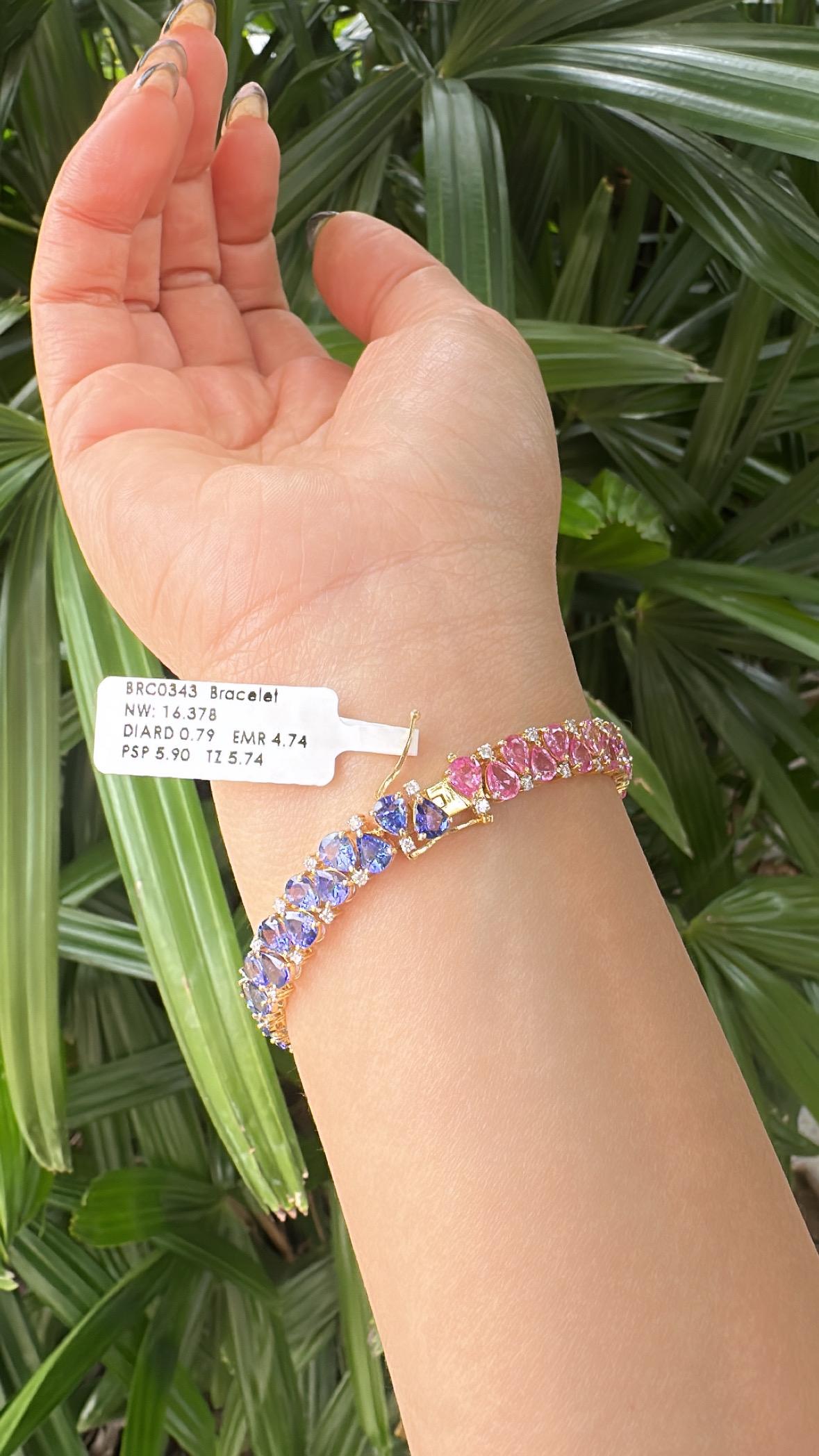 Pulsera moderna engastada en oro de 18 quilates, esmeraldas, zafiros rosas, tanzanitas y diamantes en venta 2