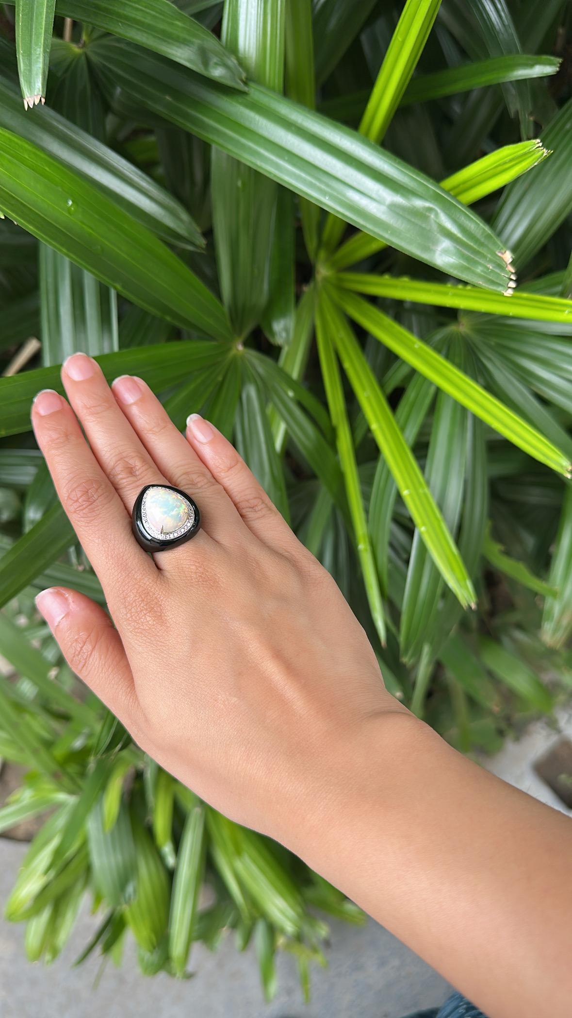 Set in 18K Gold, Äthiopischer Opal, Schwarzer Onyx & Diamanten Art Deco Kuppel  Ring für Damen oder Herren im Angebot