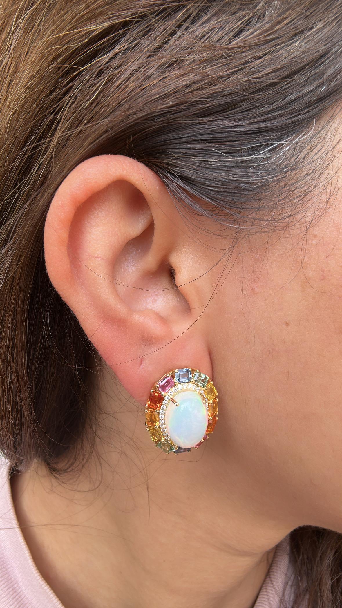 Boucles d'oreilles en or 18 carats, opale éthiopienne, saphirs multiples de Ceylan et diamants en vente 4