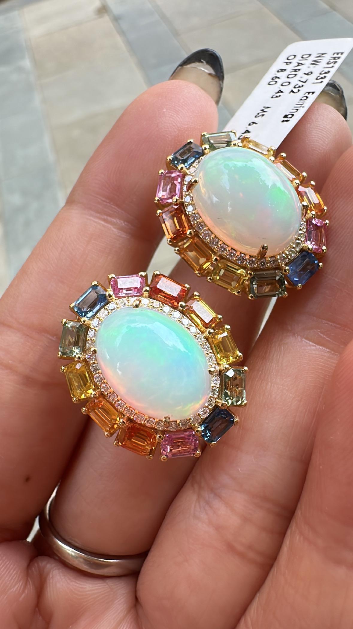 Boucles d'oreilles en or 18 carats, opale éthiopienne, saphirs multiples de Ceylan et diamants Unisexe en vente