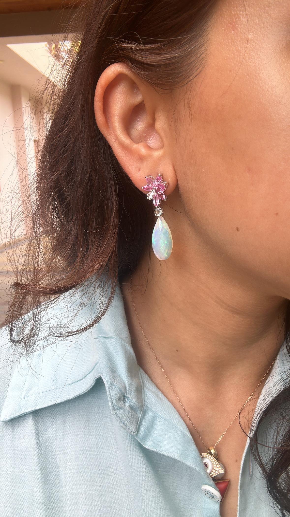 Boucles d'oreilles pendantes en or 18 carats, opale d'Éthiopie, saphirs roses et diamants taille rose en vente 2
