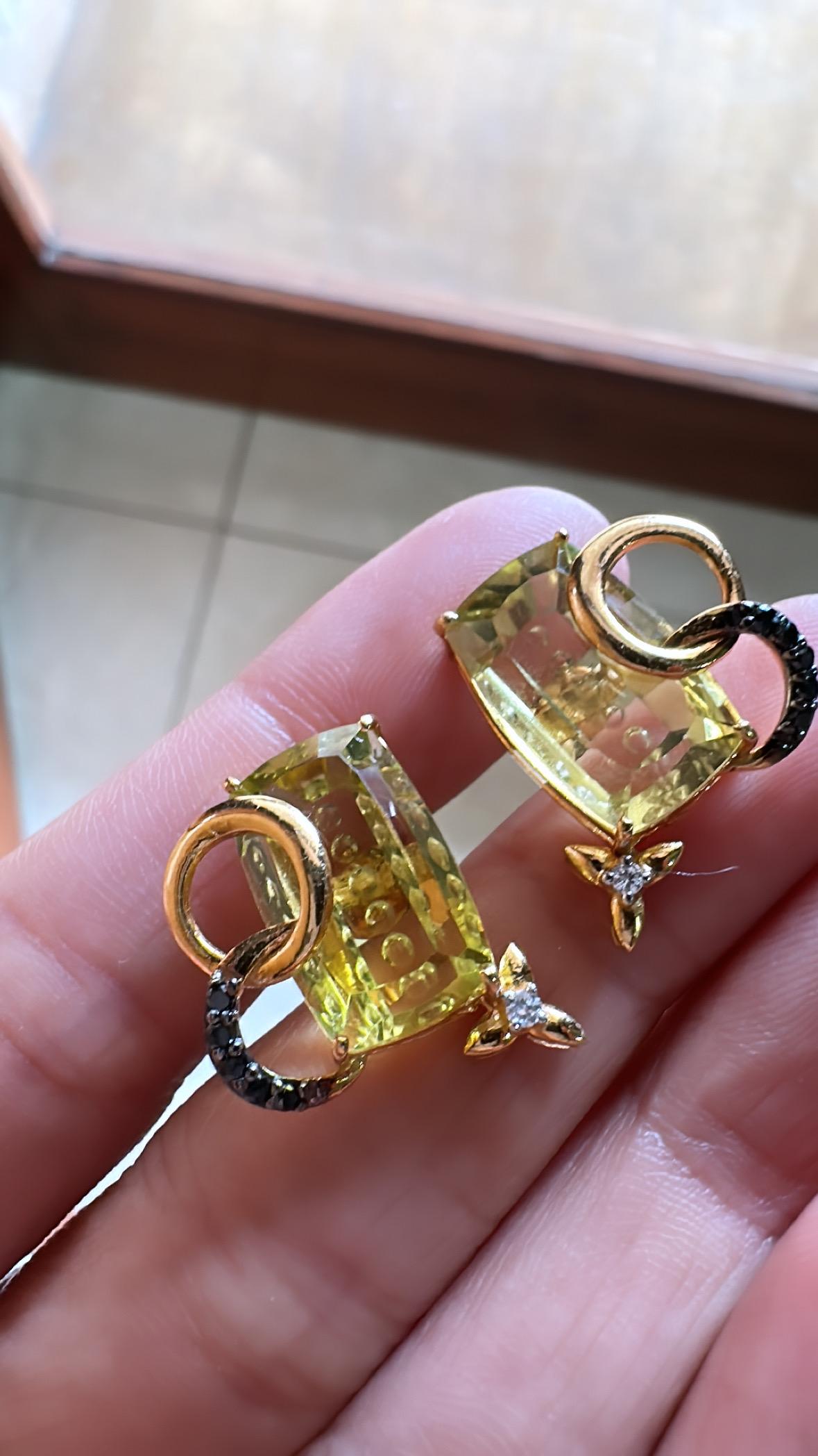 Collier et boucles d'oreilles en or 18 carats avec pendentifs en topaze citron et diamants noirs en vente 1
