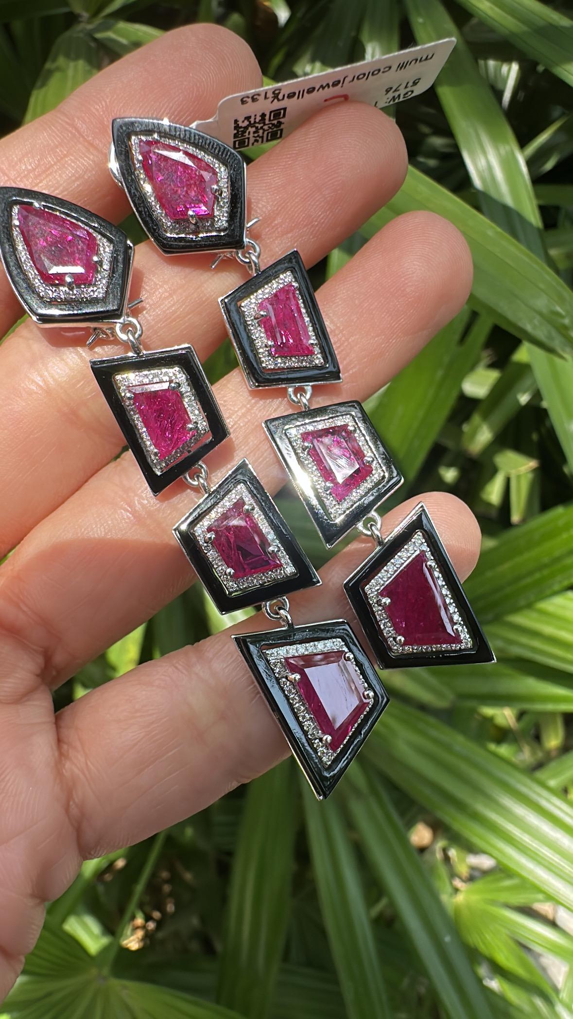 Set in 18K Gold, Mozambique Rubies, Black Onyx & Diamonds Chandelier Earrings For Sale 2