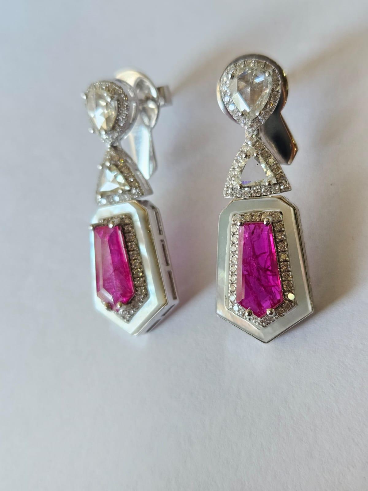 Set in 18K Gold, Mozambique Rubies, Pearls & Rose Cut Diamonds Dangle Earrings In New Condition For Sale In Hong Kong, HK