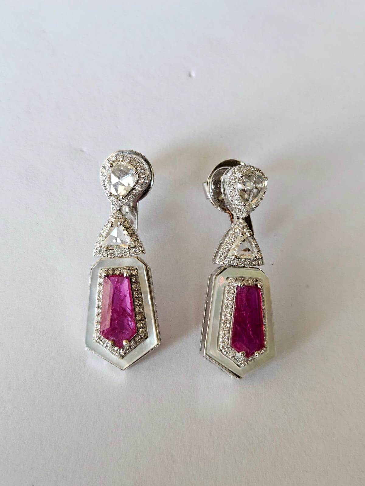 Women's or Men's Set in 18K Gold, Mozambique Rubies, Pearls & Rose Cut Diamonds Dangle Earrings For Sale