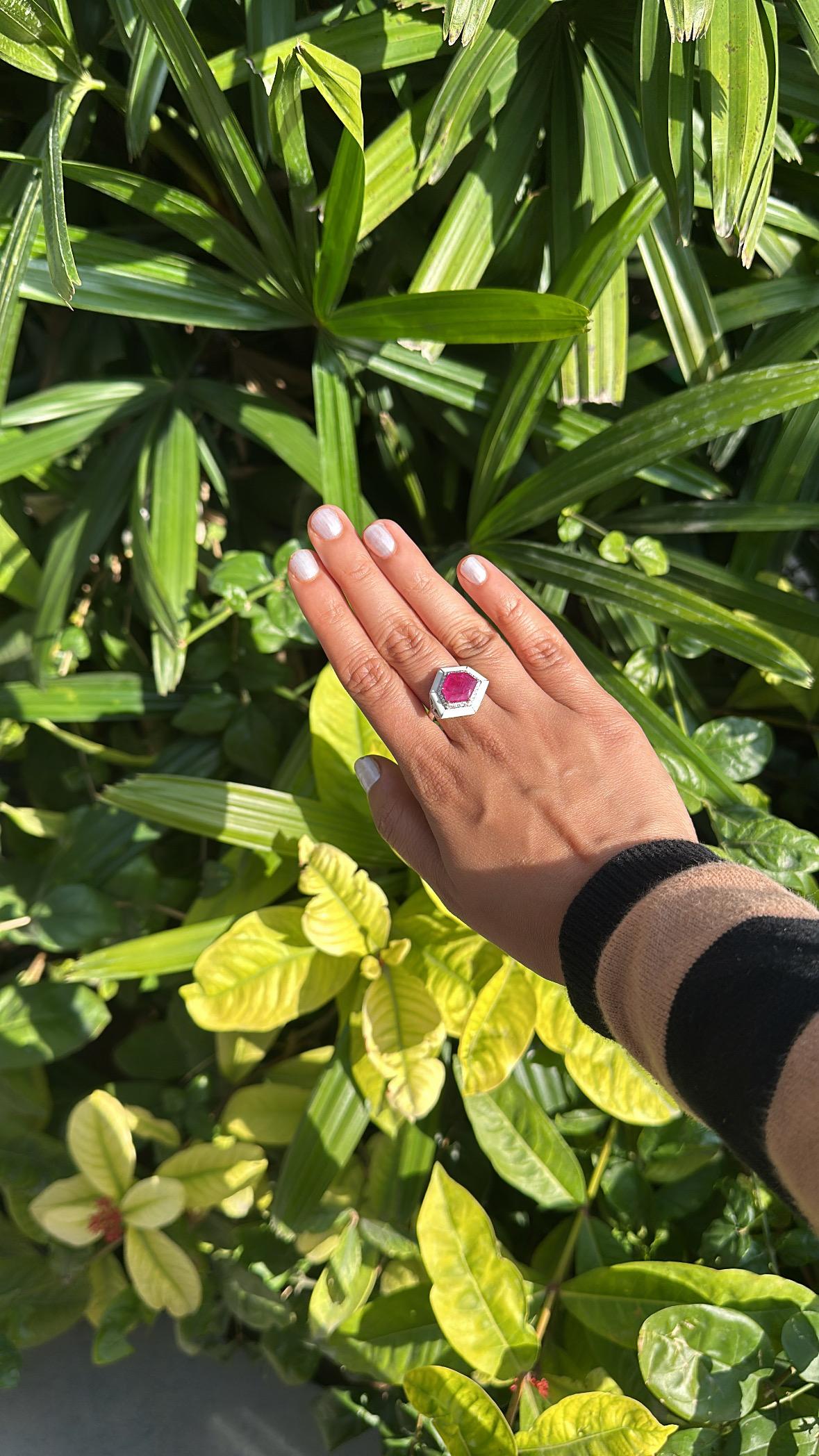 Set in 18K Gold, Mozambique Ruby, White Enamel & Diamonds Cocktail Ring 3
