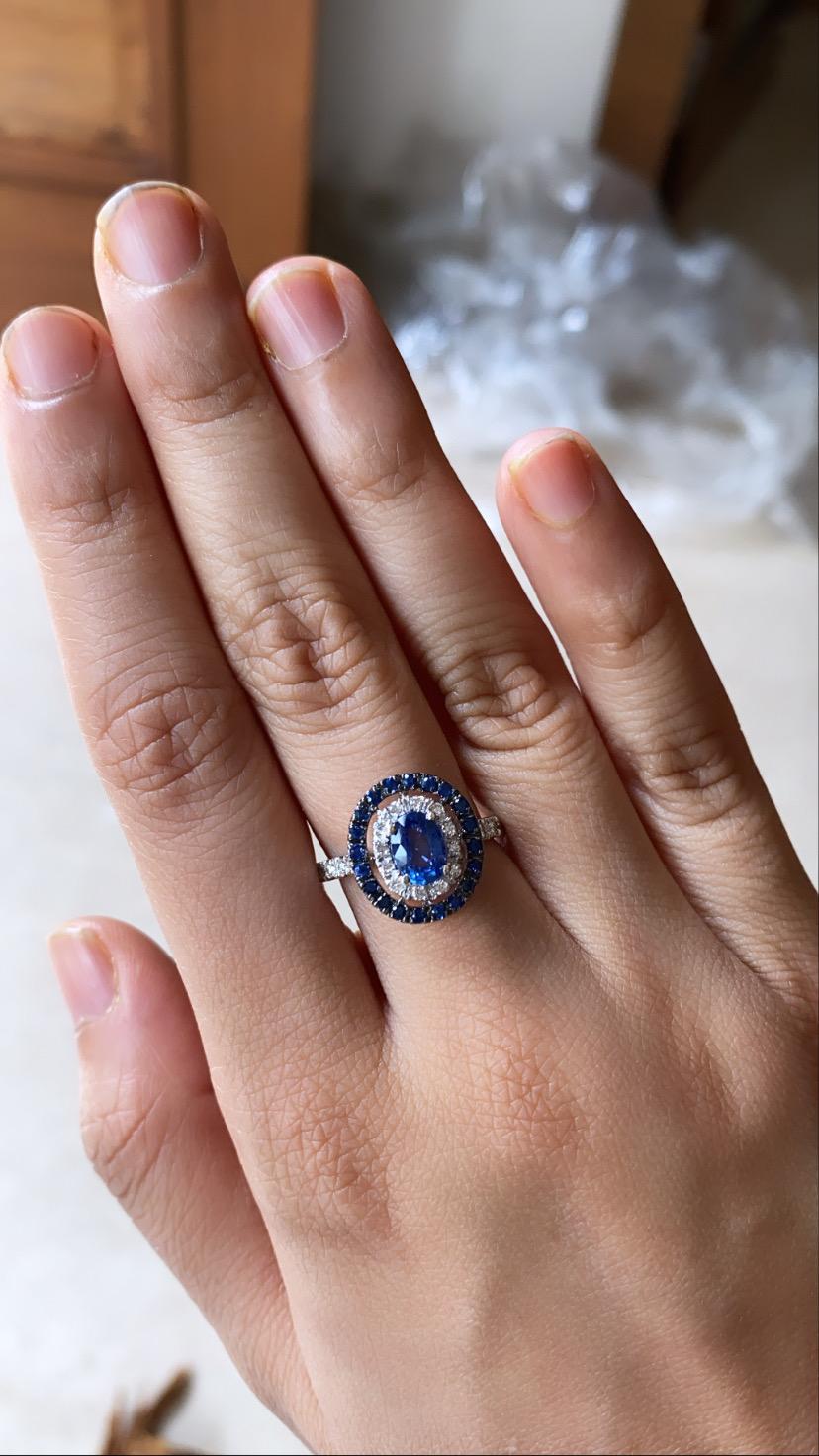 Women's or Men's Set in 18K Gold, Natural Ceylon Blue Sapphire and Diamonds Cocktail Ring