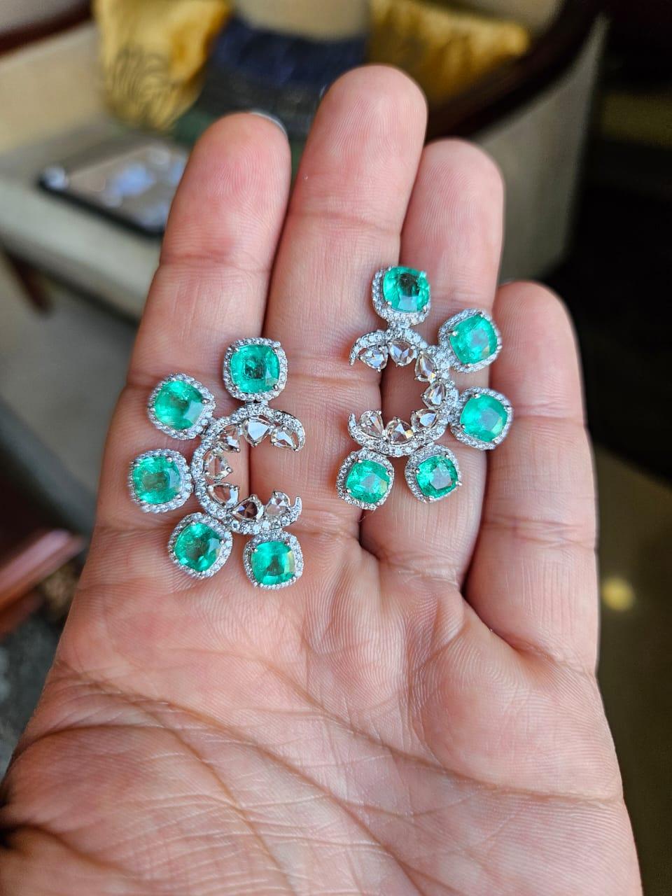 Modern Set in 18K Gold, natural Colombian Emeralds & Rose Cut Diamonds Stud Earrings