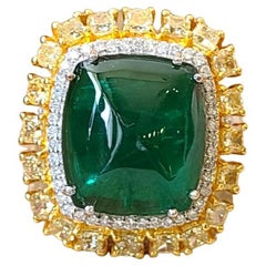 Set in 18K Gold, Natural Emerald Sugarloaf & Yellow Diamonds Engagement Ring