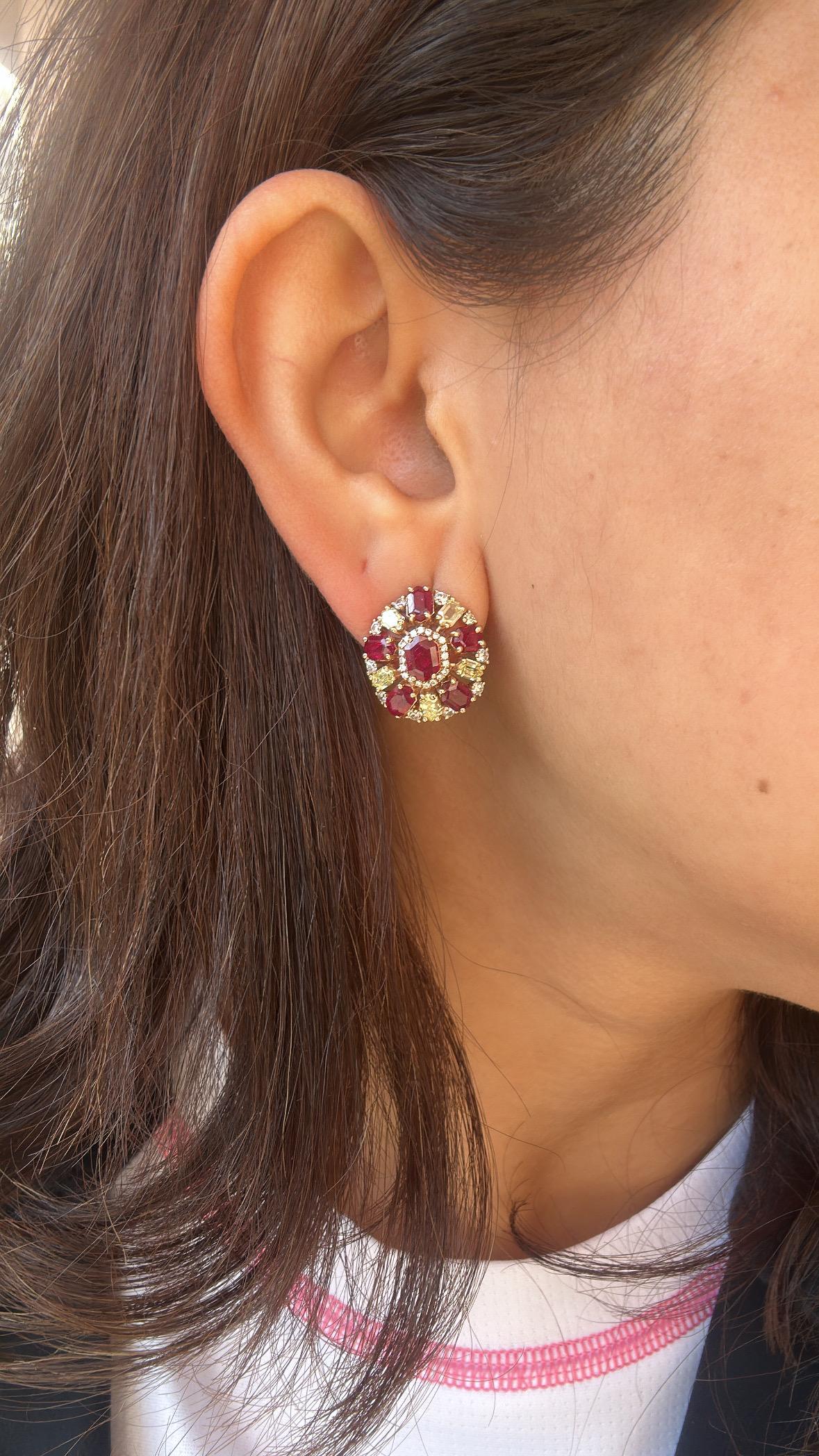 Set in 18K Gold, natural Mozambique Rubies & Yellow Diamonds Stud Earrings For Sale 6