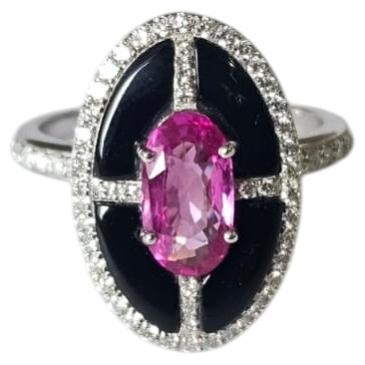 Anillo de compromiso engastado en oro de 18 quilates, rubí natural de Mozambique, ónice negro y diamantes