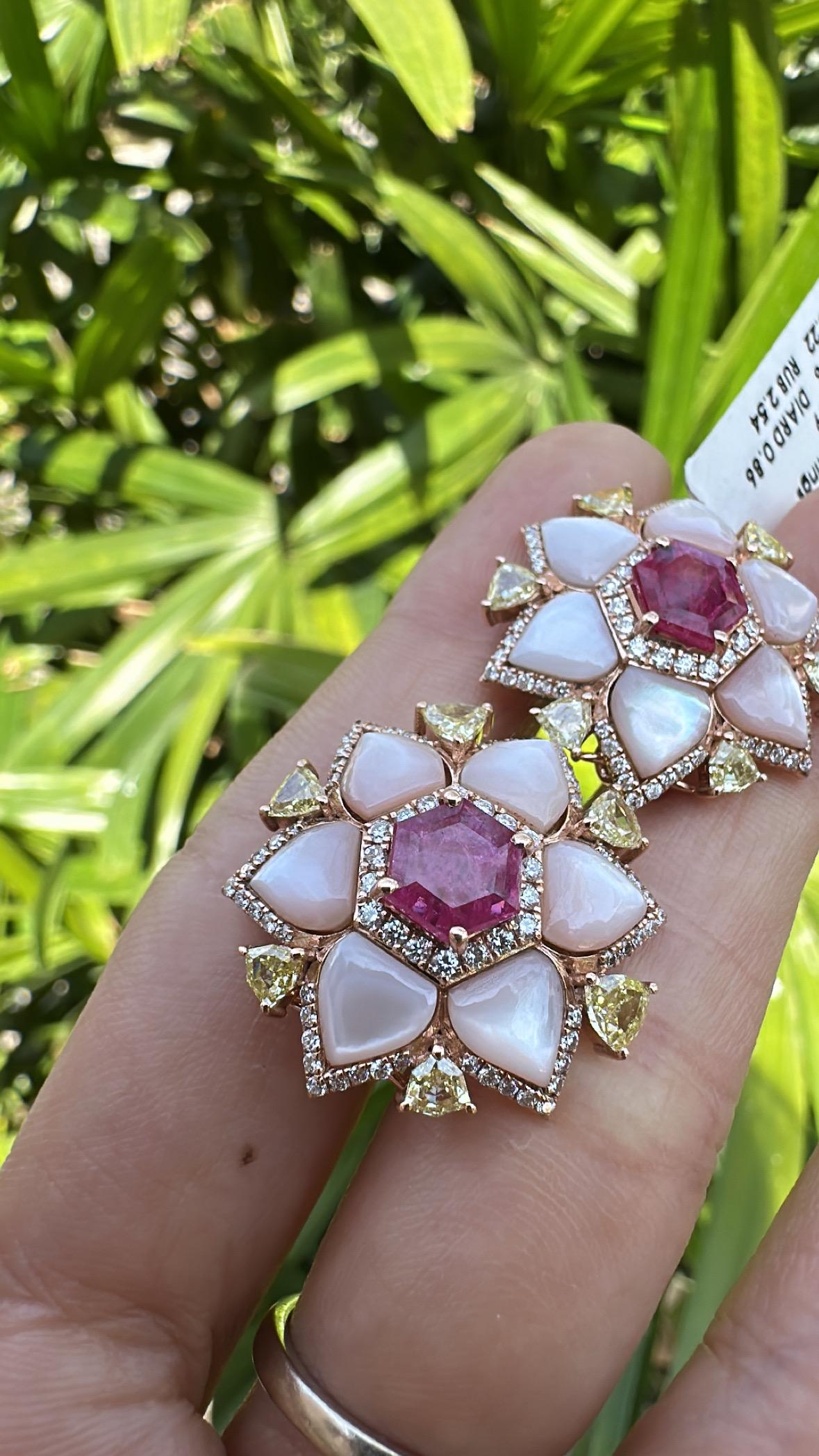 Modern Set in 18K Gold, natural Mozambique Ruby, Mother of Pearl & Diamond Stud Earring For Sale